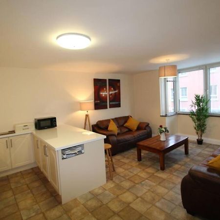 Large 3 Bed, Galway City Centre Lejlighed Eksteriør billede