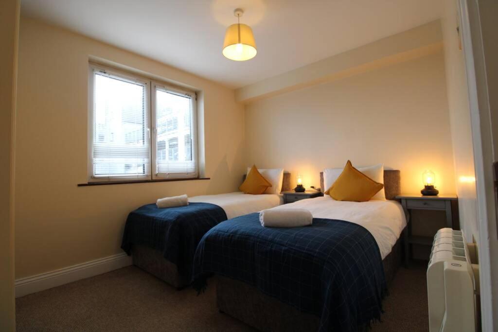 Large 3 Bed, Galway City Centre Lejlighed Eksteriør billede